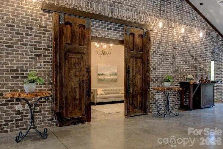 4223 Cedar Creek Road — Lancaster