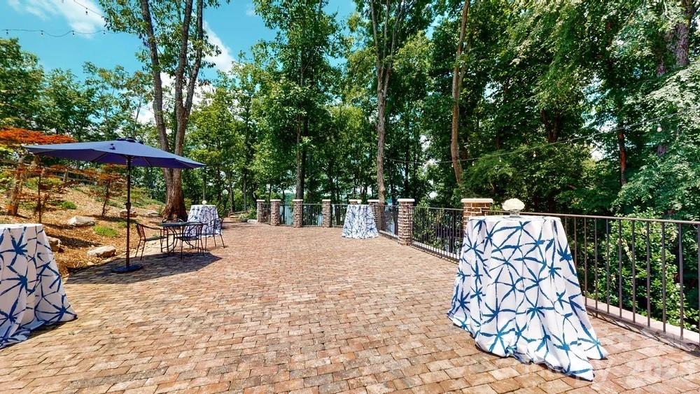 4223 Cedar Creek Road — Lancaster