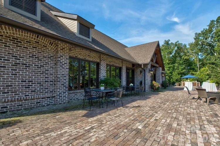 4223 Cedar Creek Road — Lancaster