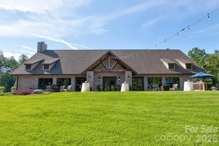 4223 Cedar Creek Road — Lancaster
