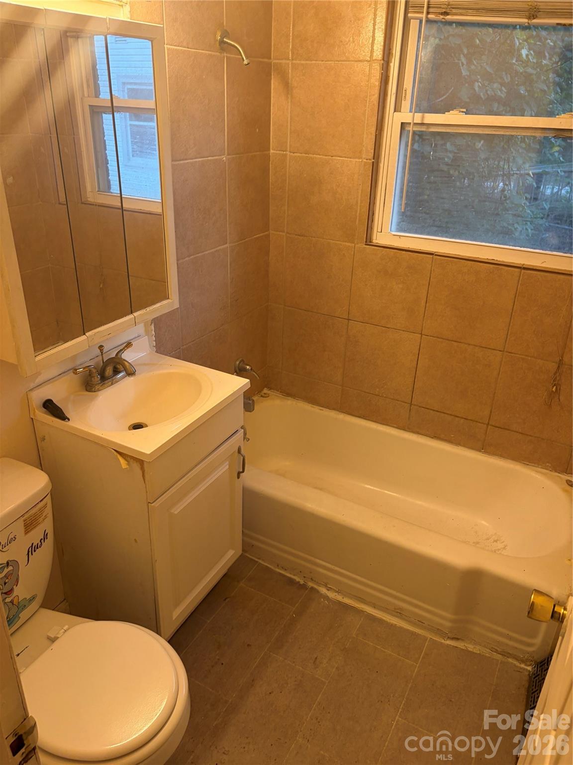 1044 Short Street — Salisbury