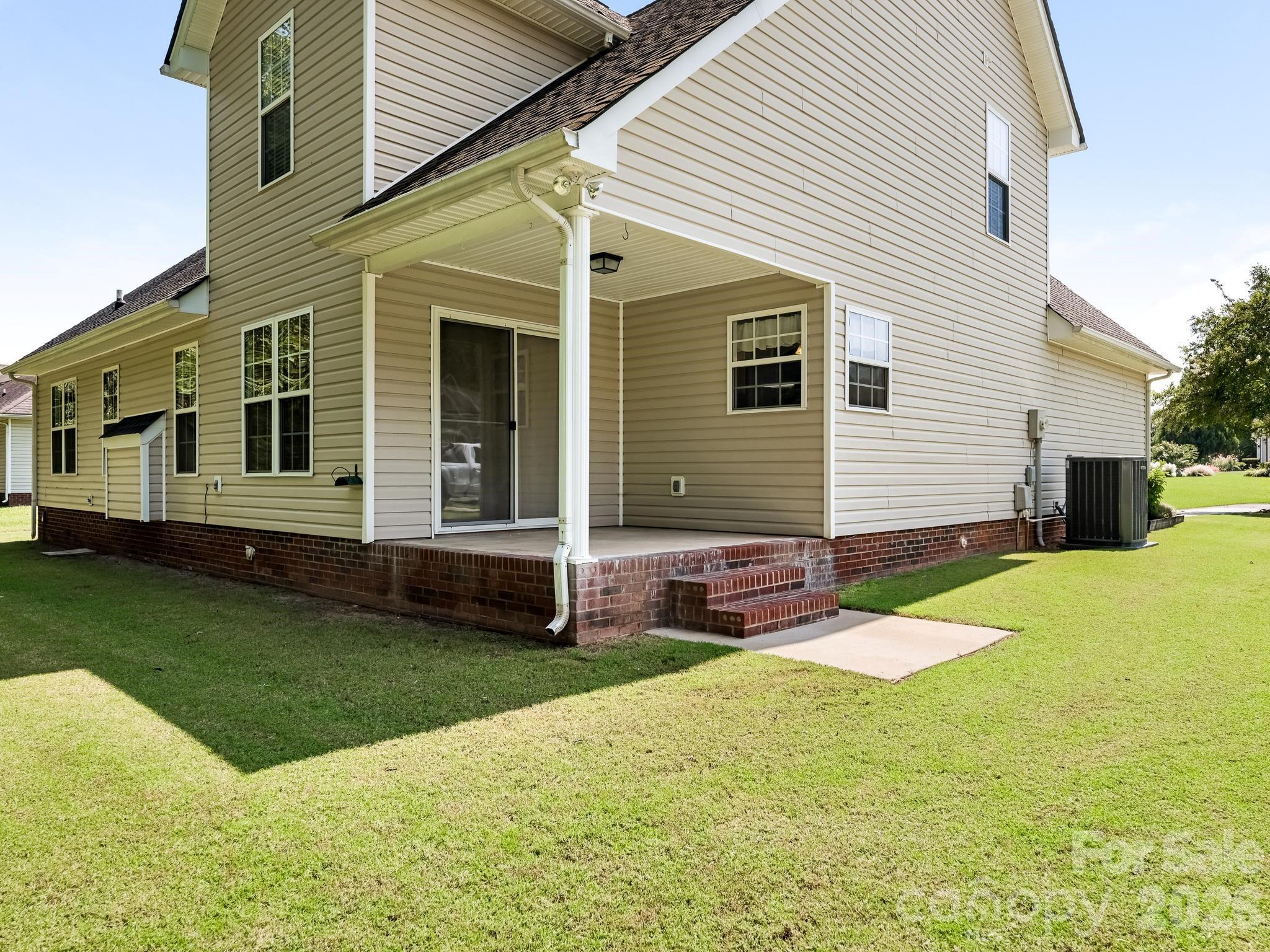 7000 Hemby Commons Parkway #13 Hemby Commons — Indian Trail