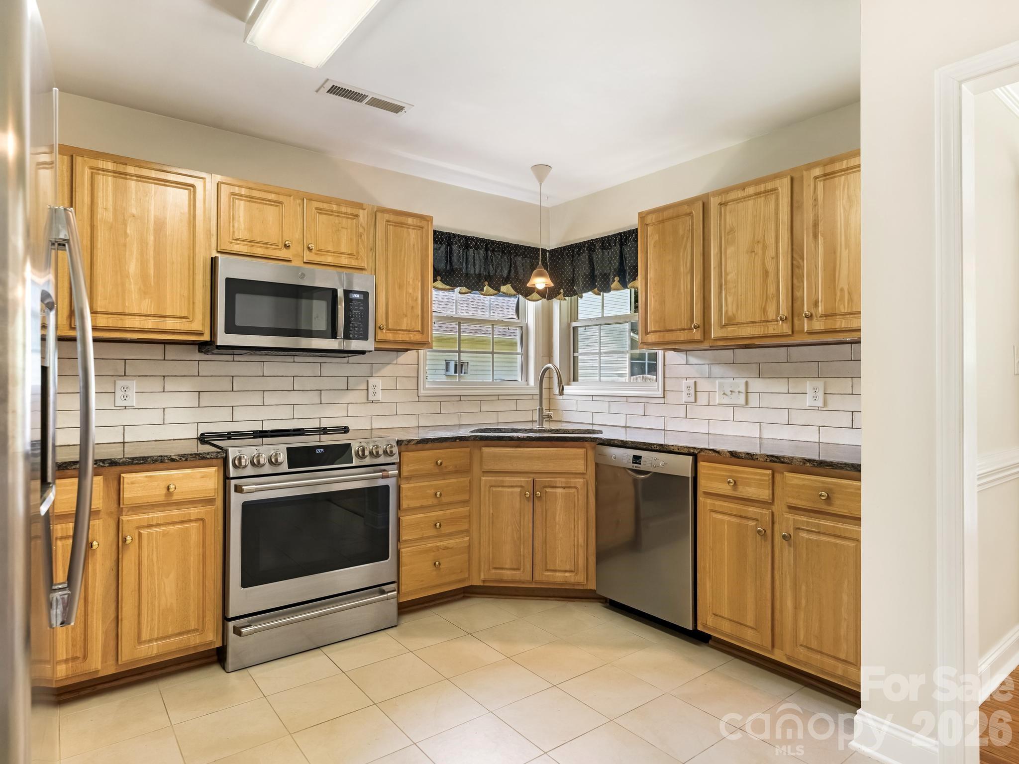 7000 Hemby Commons Parkway #13 Hemby Commons — Indian Trail