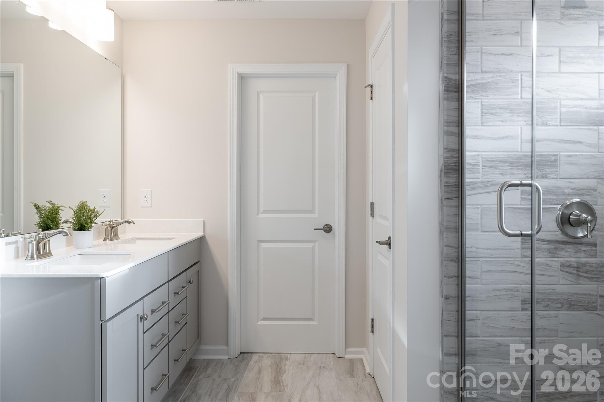 12133 Bradshaw Court #424 — Charlotte