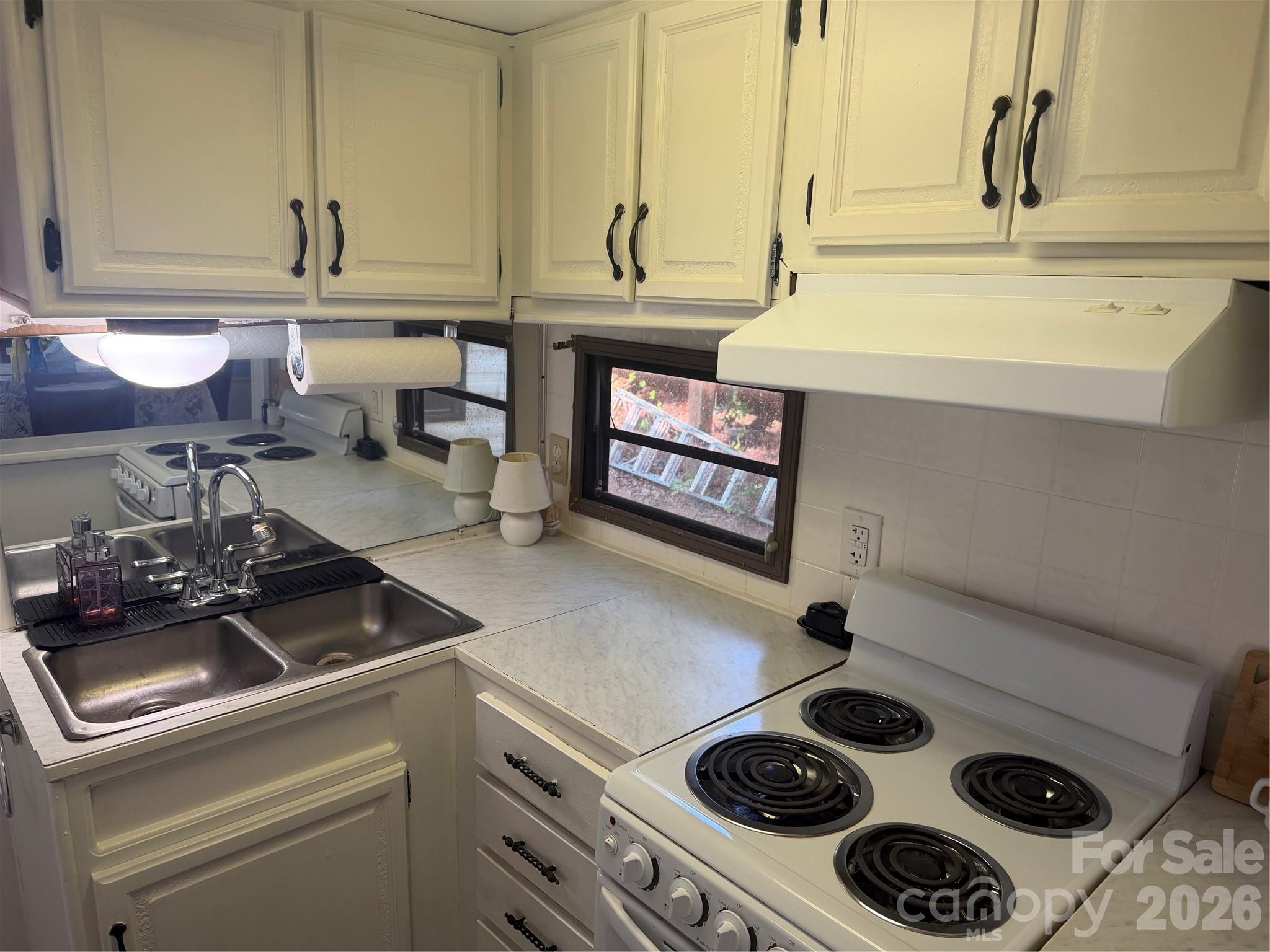 131 Pier Avenue — New London