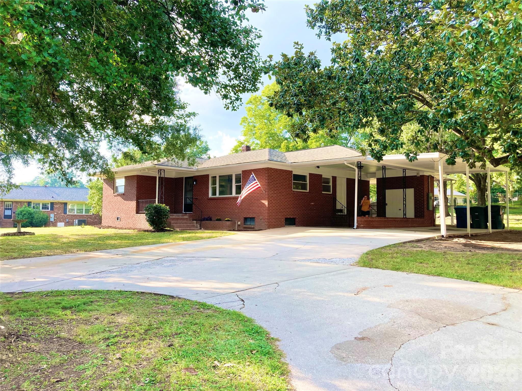 106 Hawkinstown Road — Salisbury