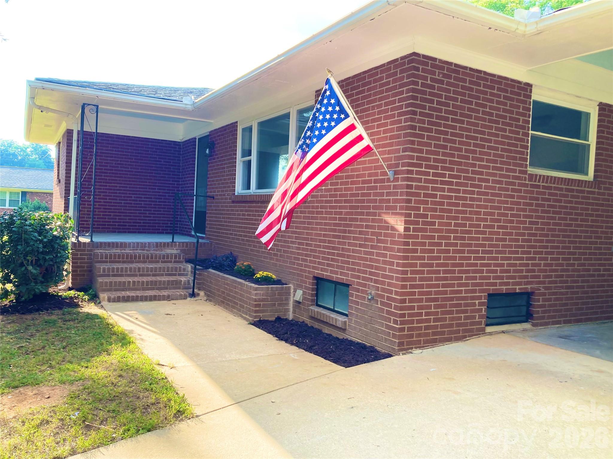 106 Hawkinstown Road — Salisbury