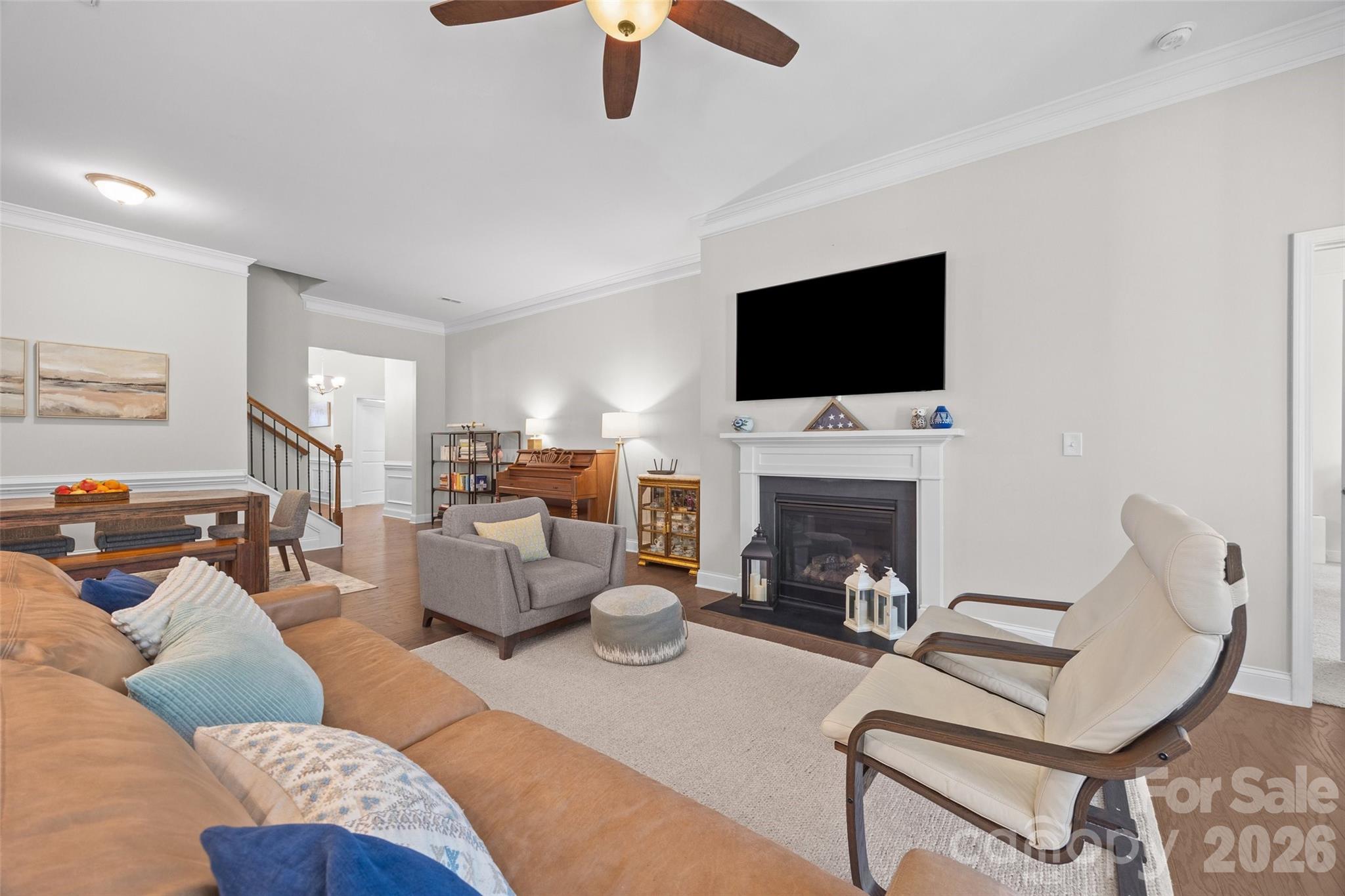 7063 Chrysanthemum Road — Lancaster