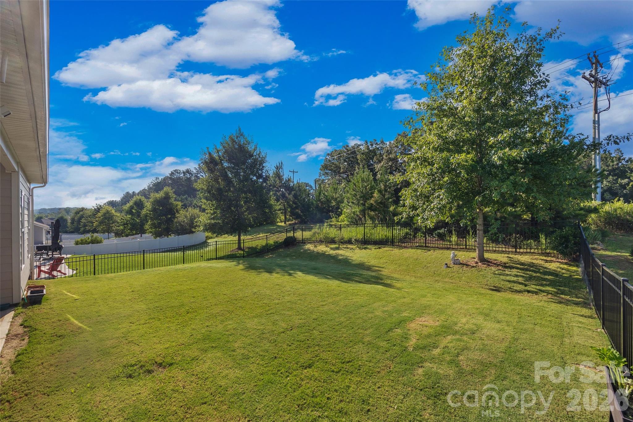 7063 Chrysanthemum Road — Lancaster