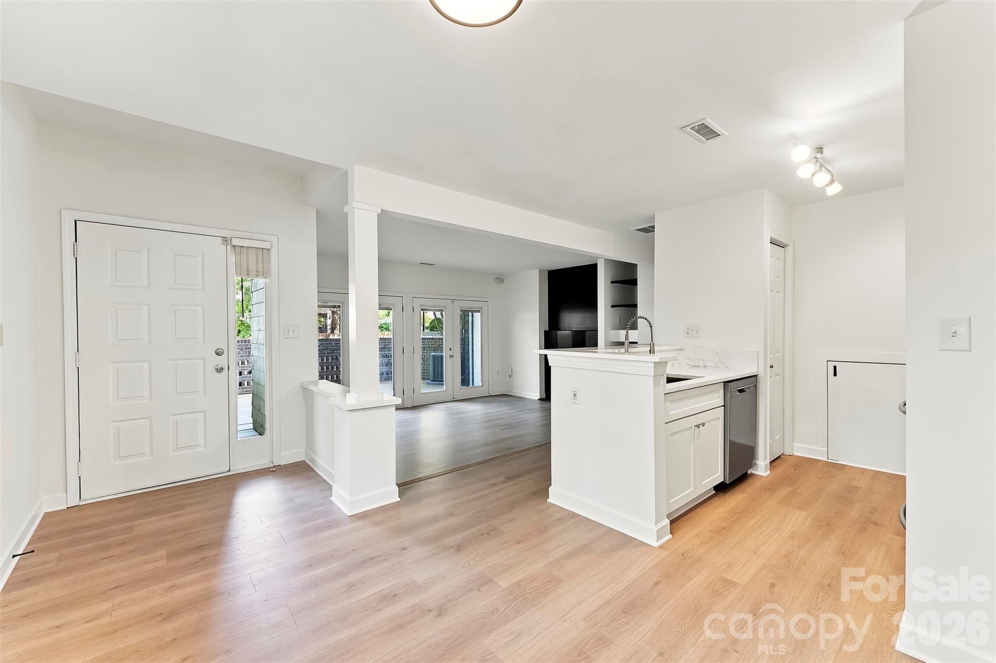 425 W 8th Street #87 — Charlotte
