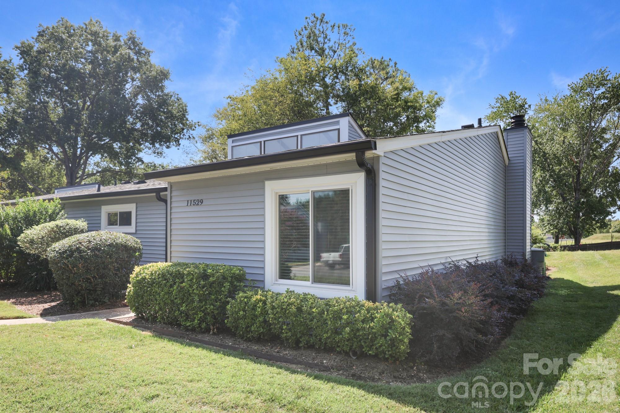11529 Turn Stone Court — Charlotte