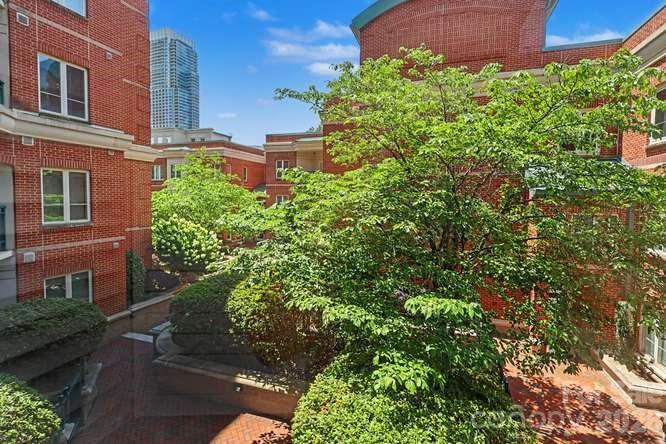 401 N Church Street #607 — Charlotte