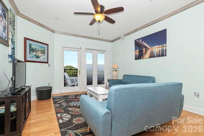 401 N Church Street #607 — Charlotte