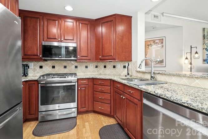 401 N Church Street #607 — Charlotte