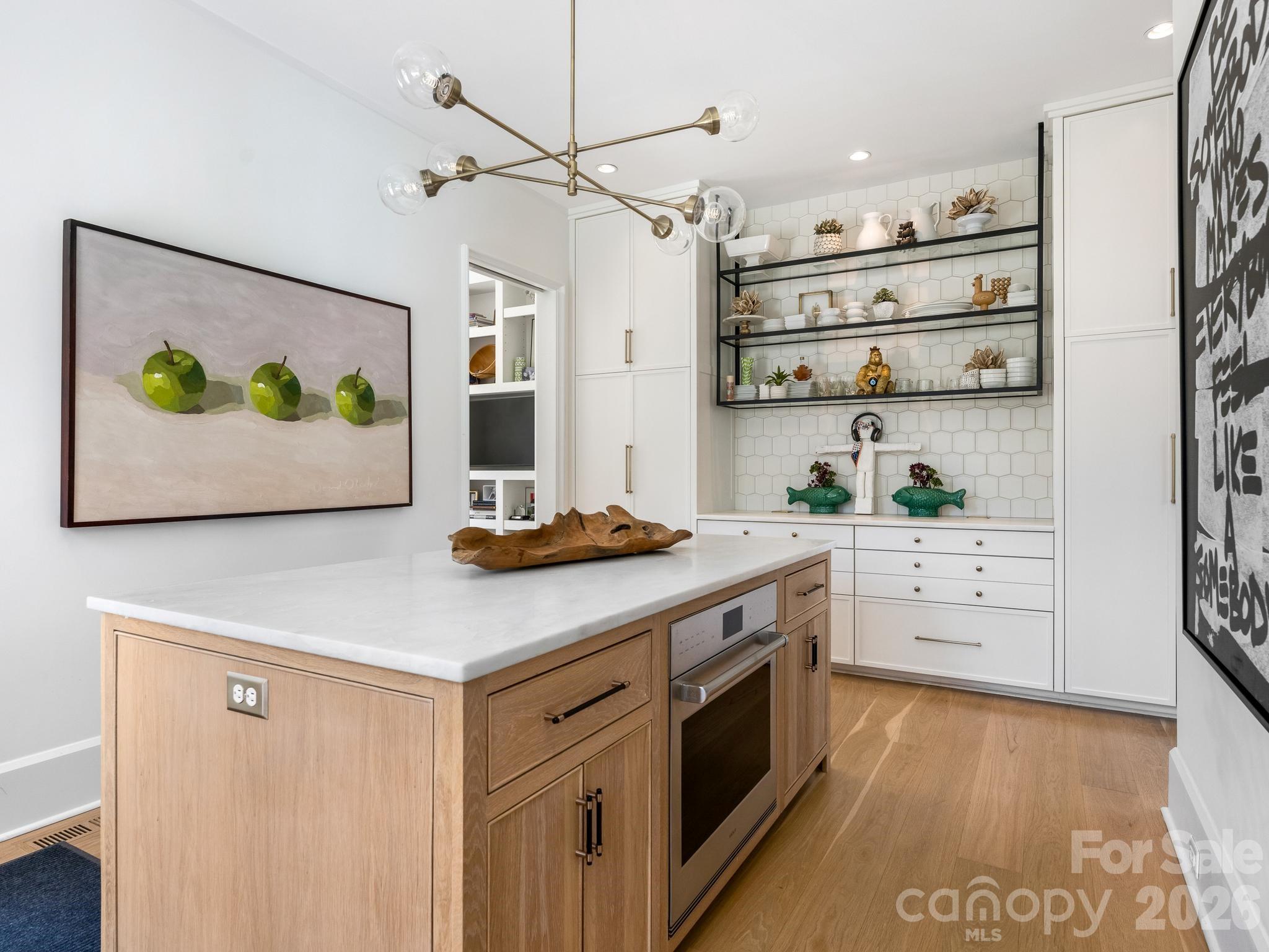 2422 Ferncliff Road — Charlotte