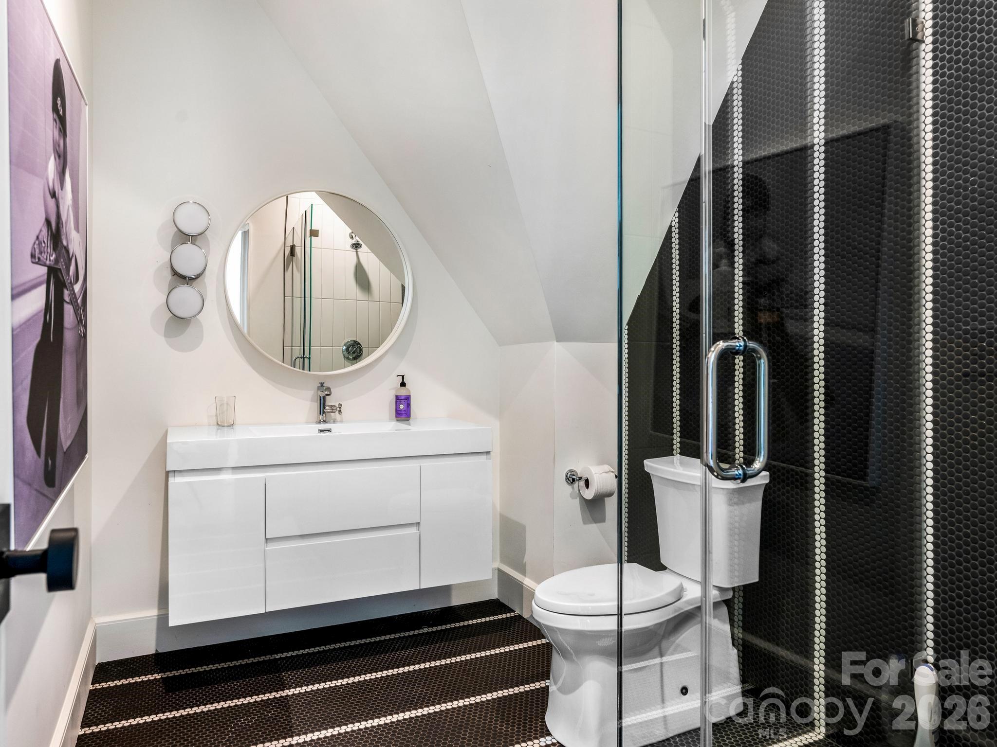 2422 Ferncliff Road — Charlotte