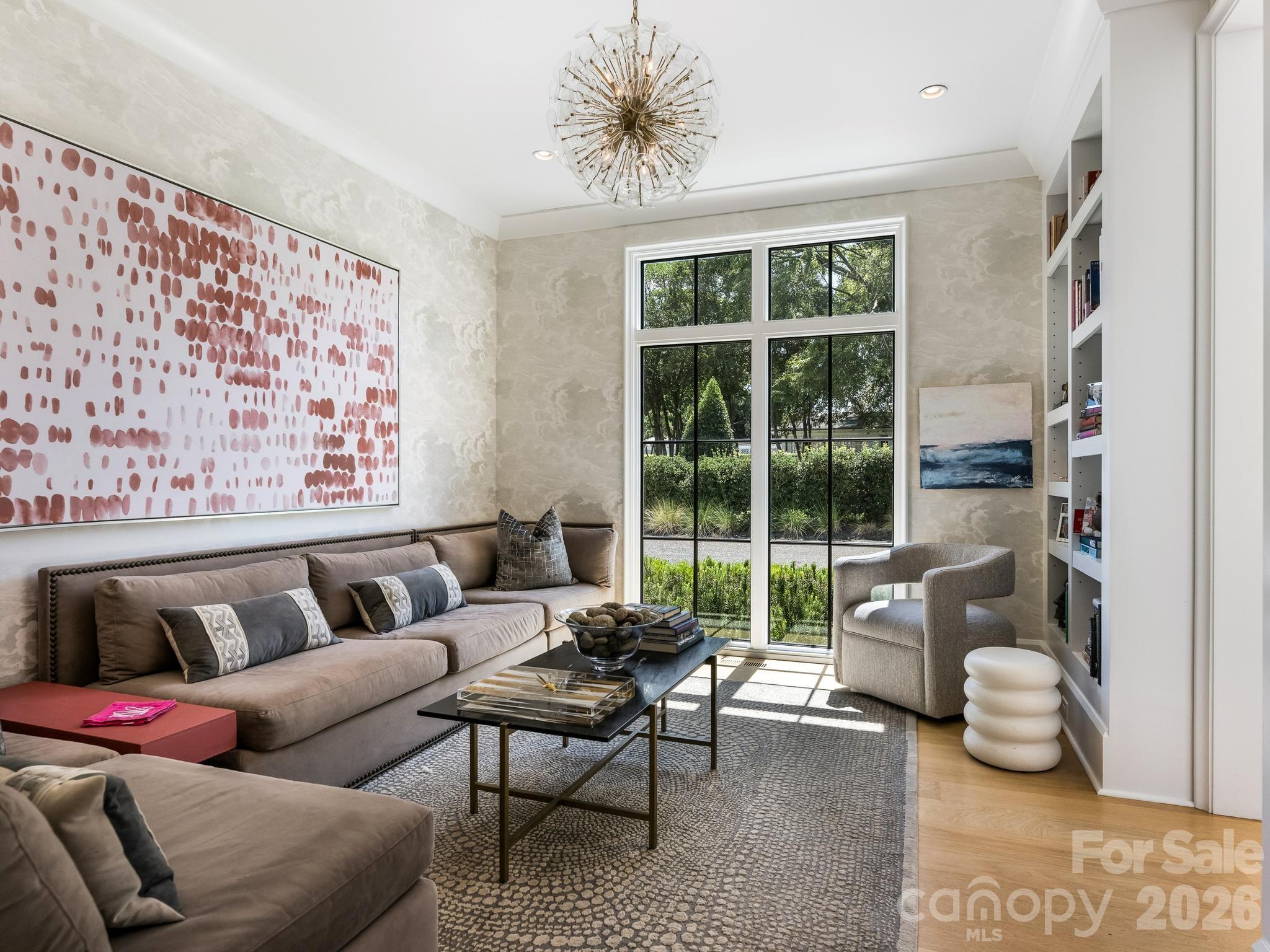 2422 Ferncliff Road — Charlotte