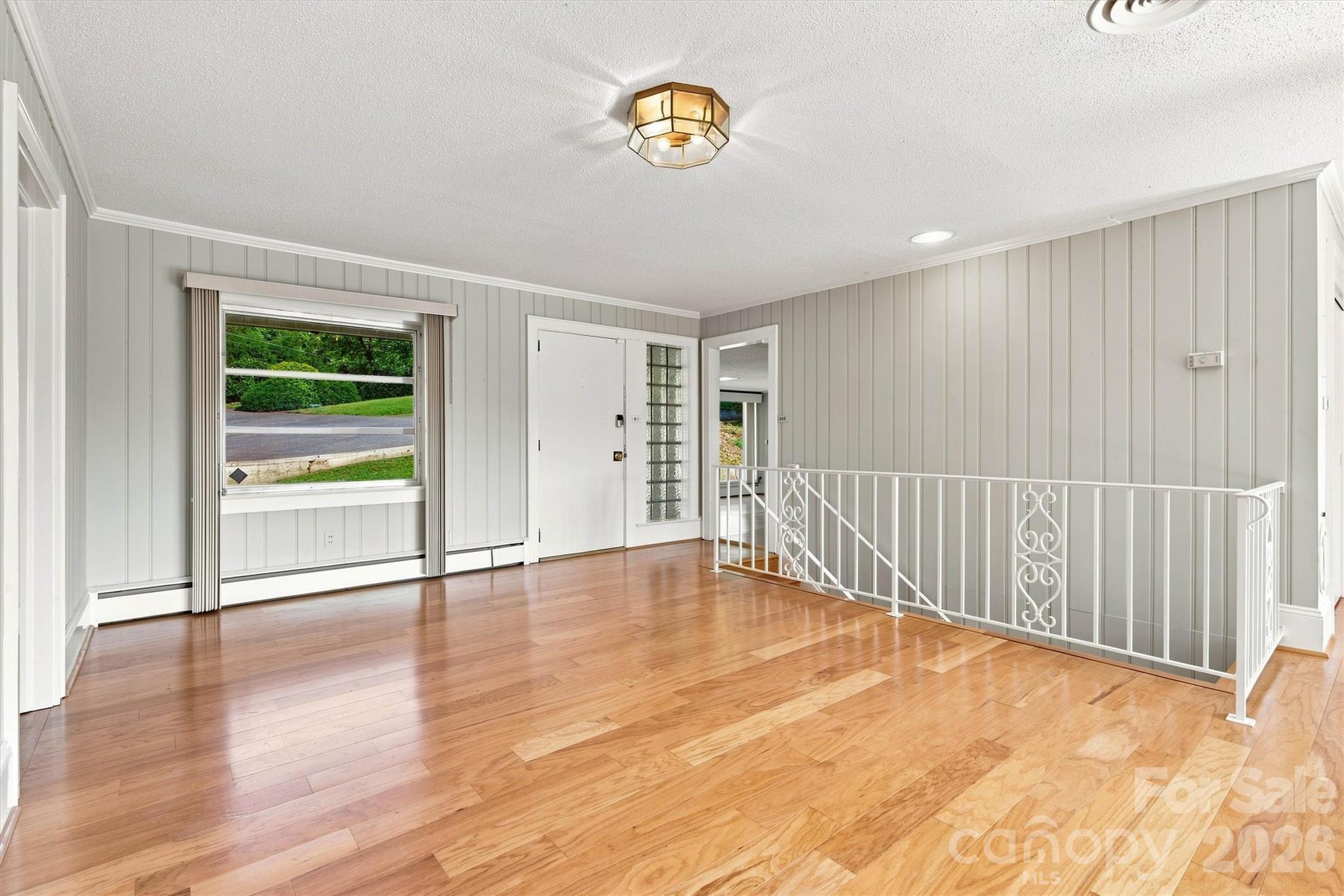 4830 N Center Street — Hickory