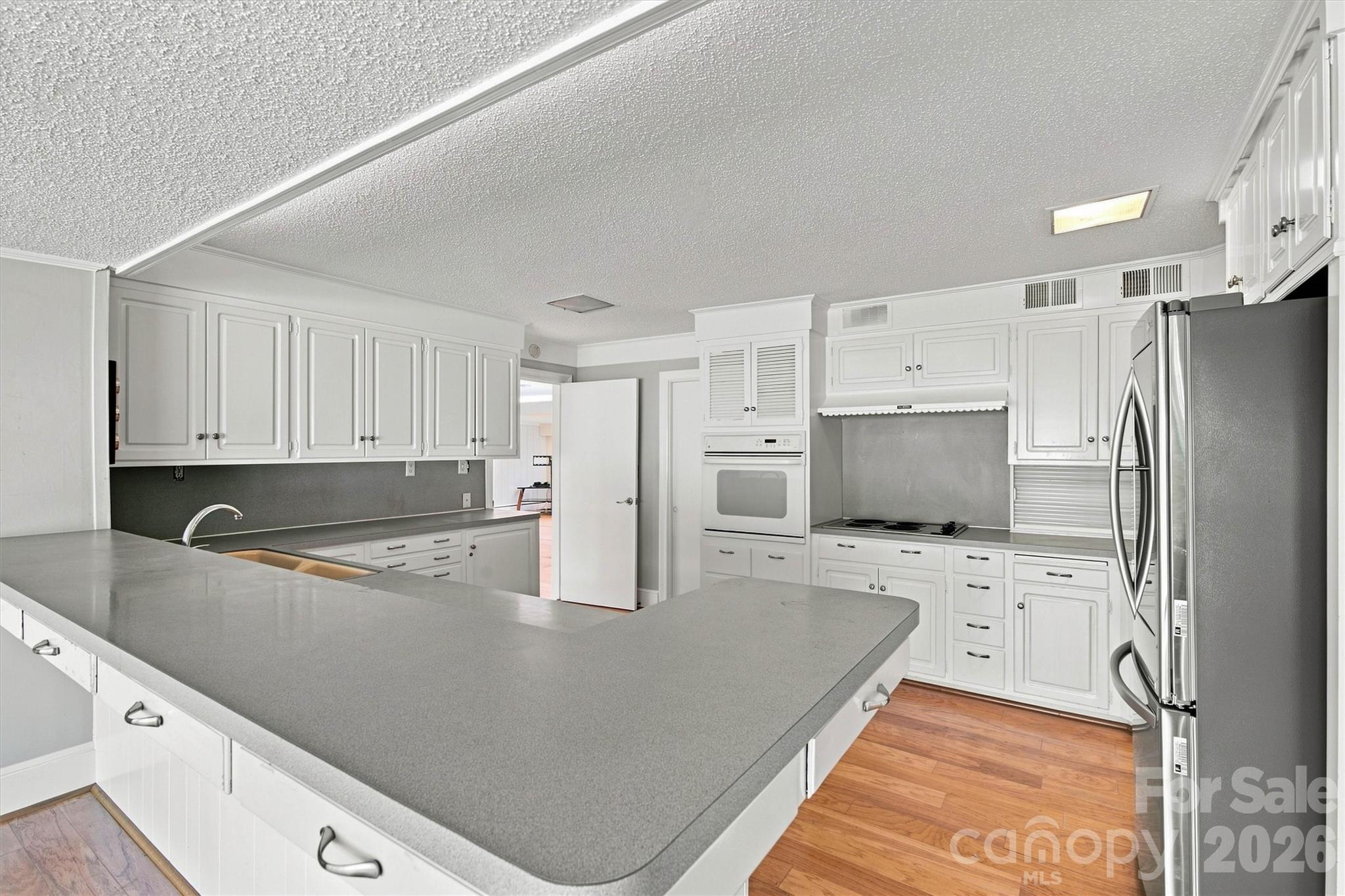 4830 N Center Street — Hickory