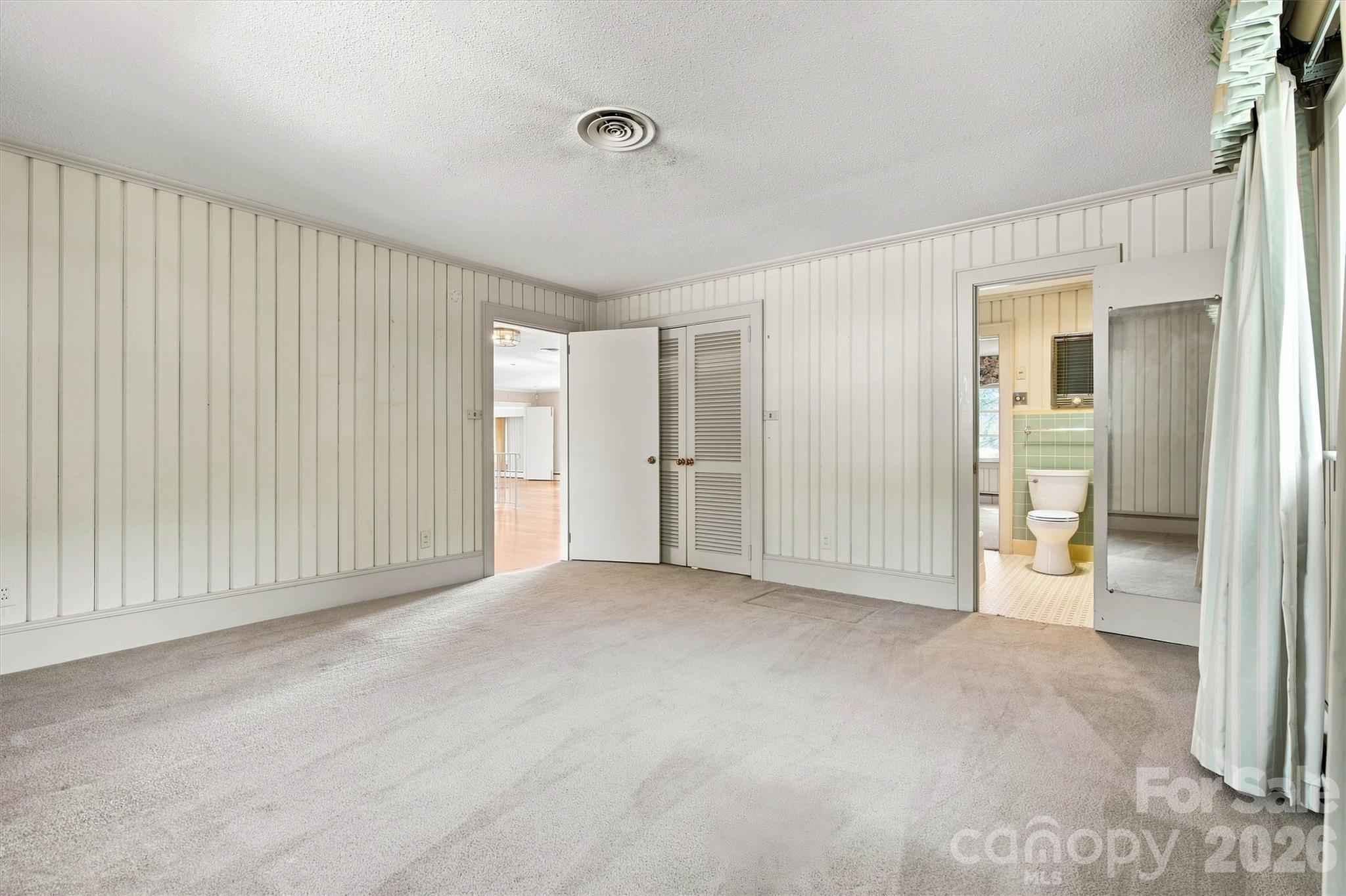 4830 N Center Street — Hickory