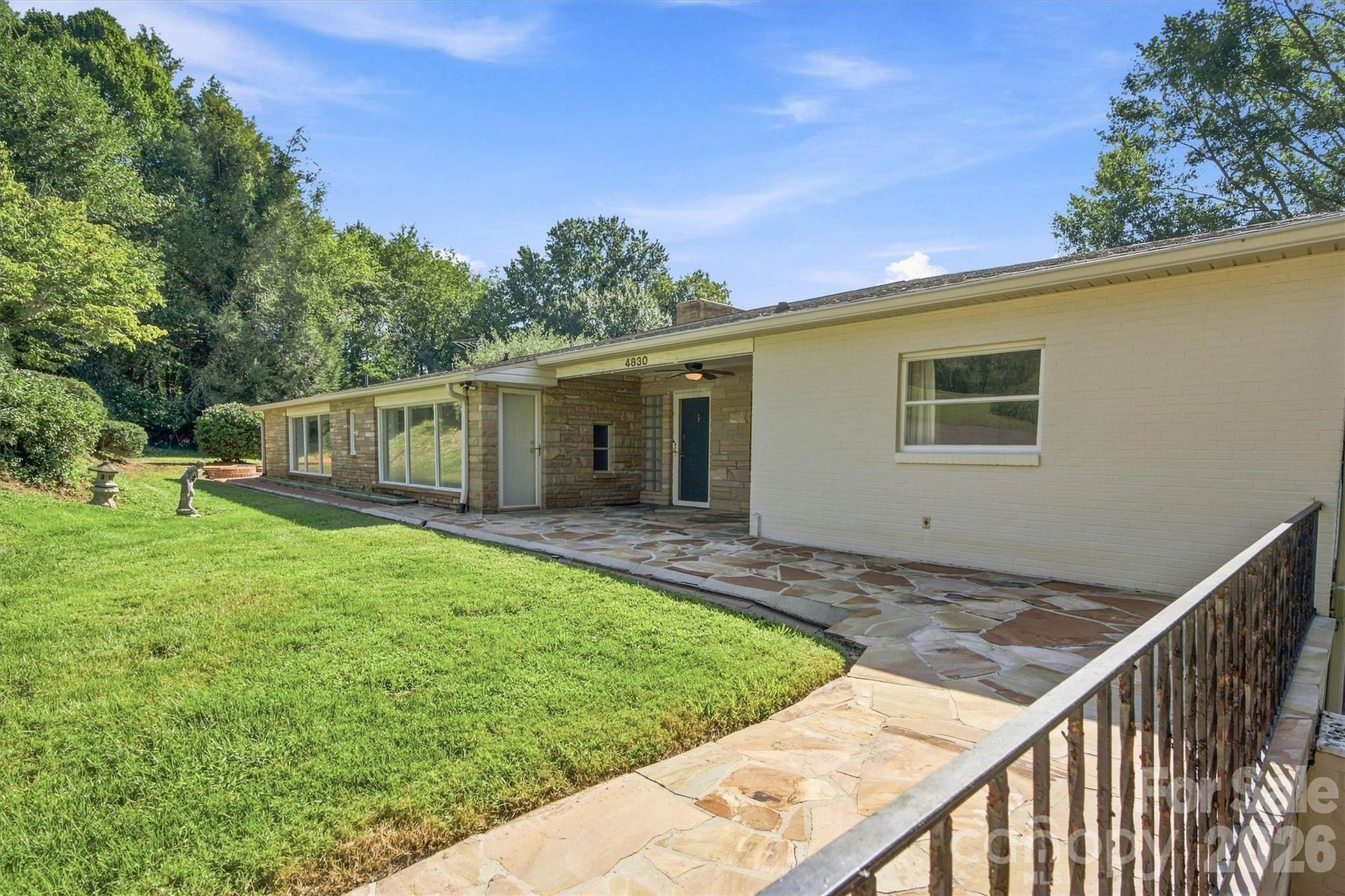 4830 N Center Street — Hickory