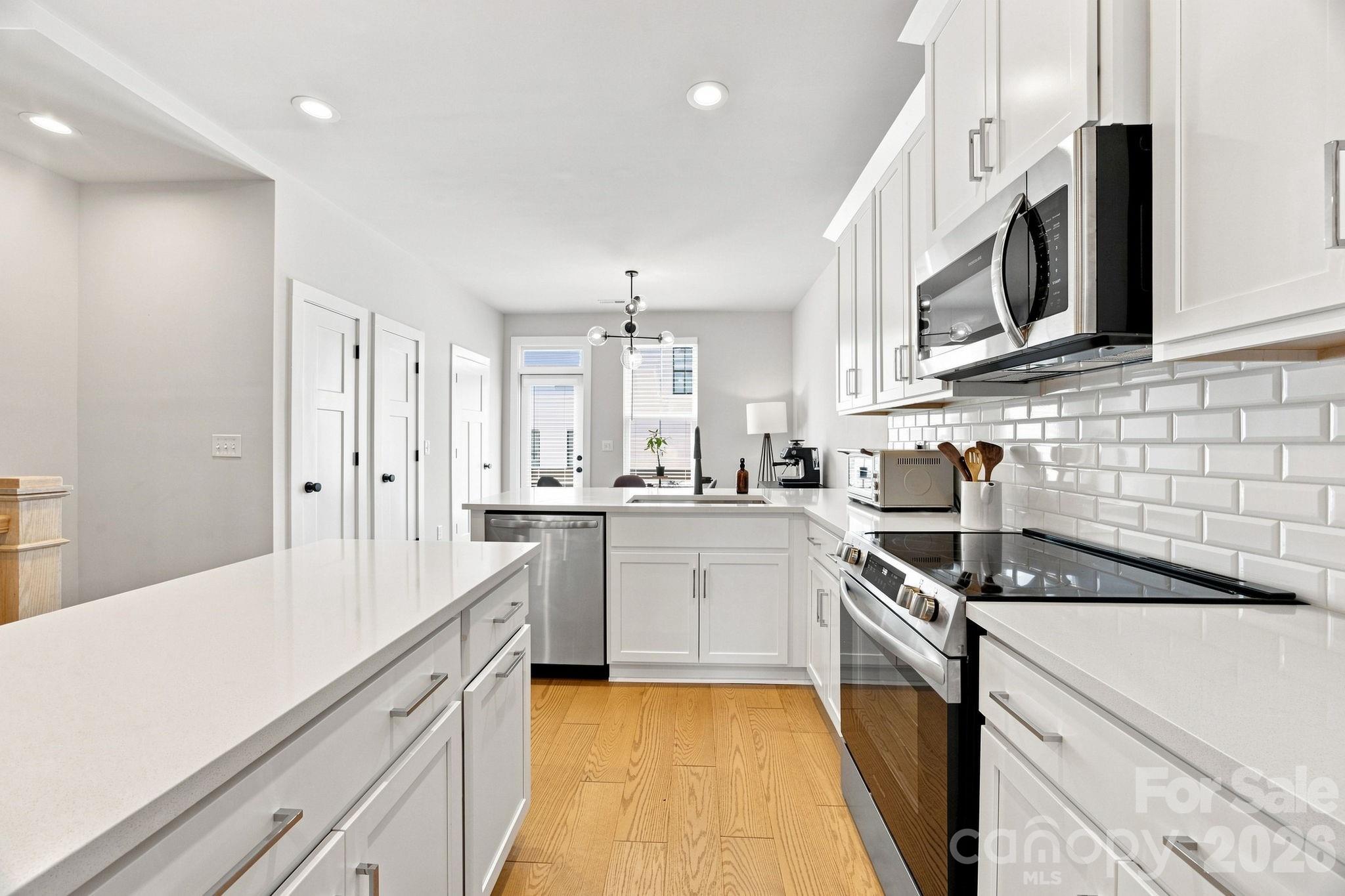 2303 Rozzelles Ferry Road — Charlotte