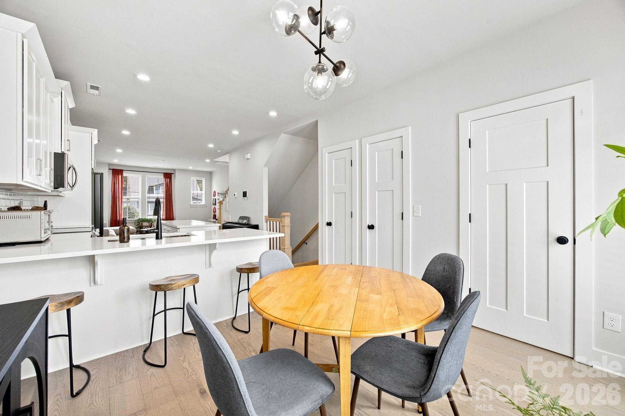 2303 Rozzelles Ferry Road — Charlotte