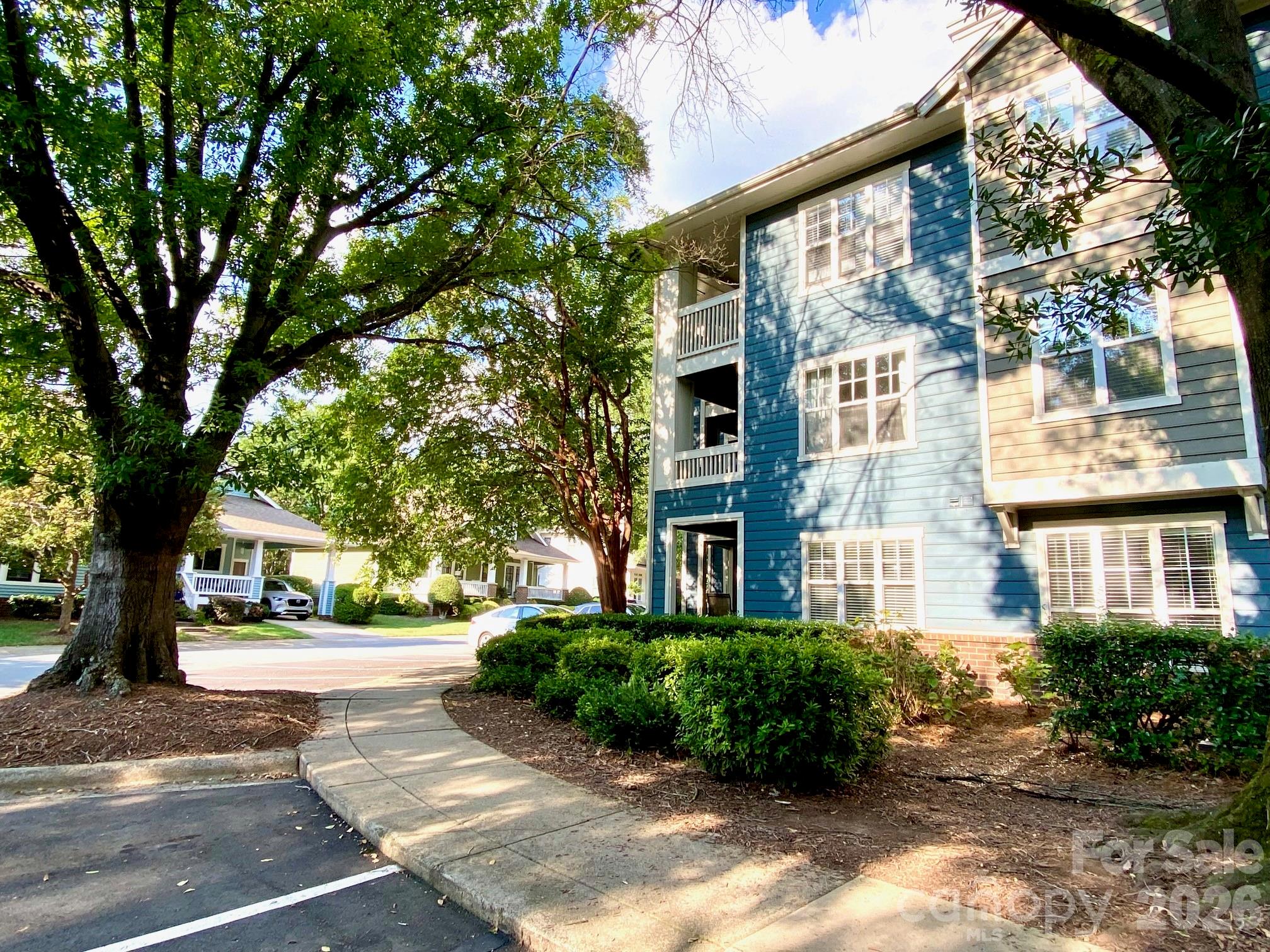 417 Olmsted Park Place — Charlotte