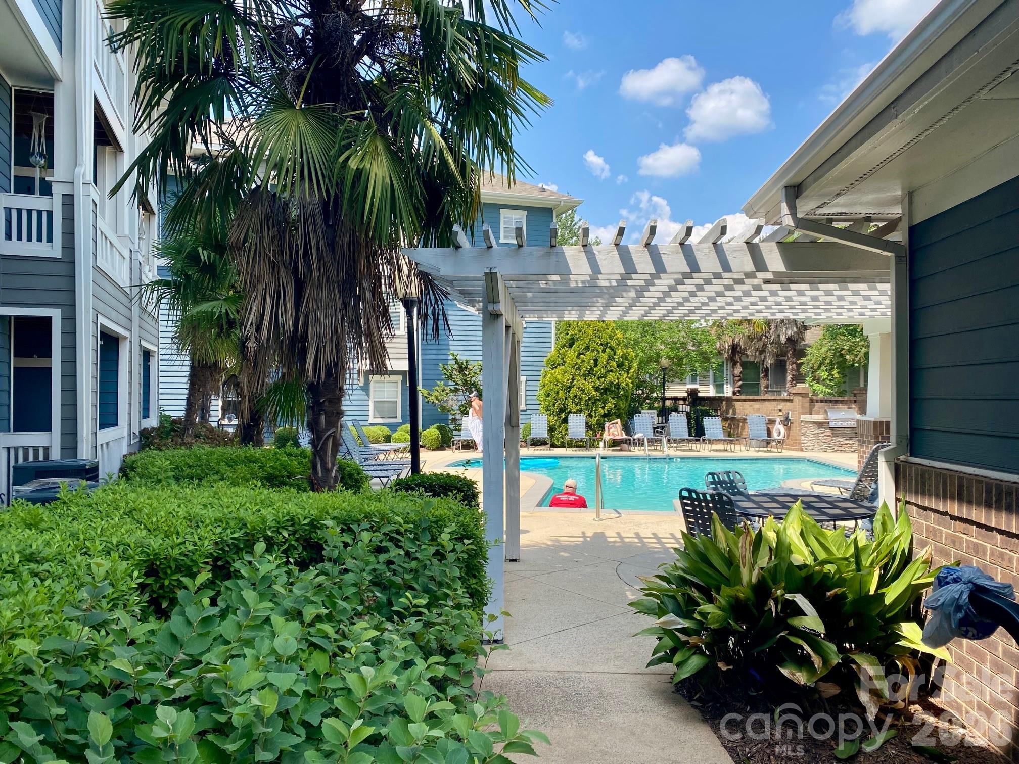 417 Olmsted Park Place — Charlotte