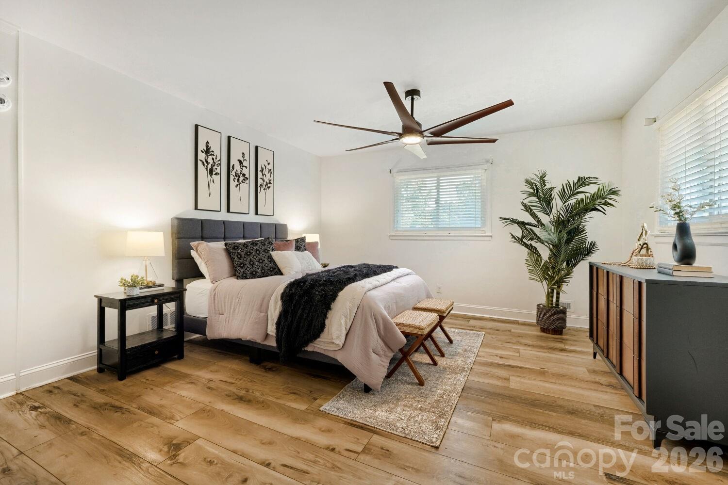 6607 Indian Lane — Charlotte