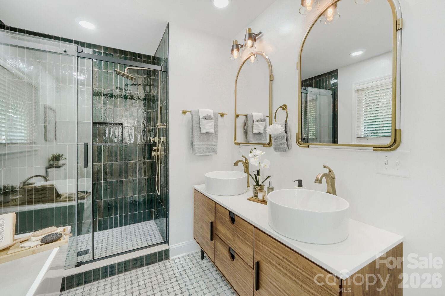 6607 Indian Lane — Charlotte