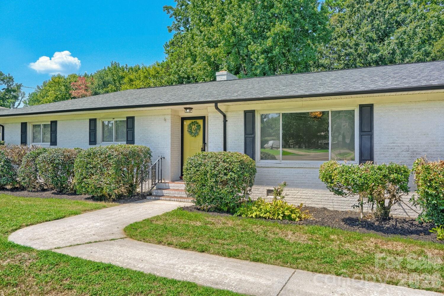 6607 Indian Lane — Charlotte