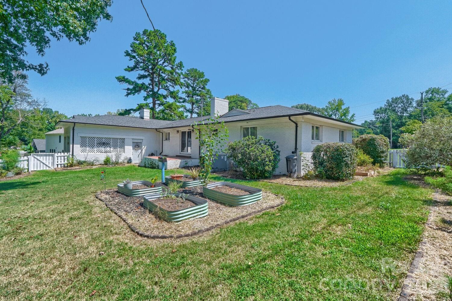 6607 Indian Lane — Charlotte