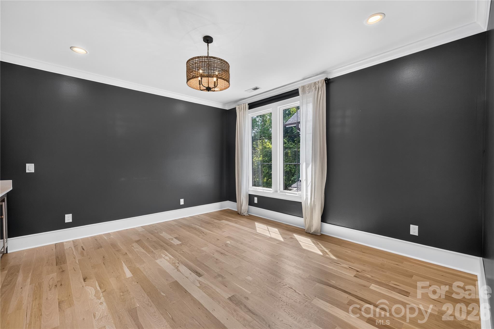 632 Ideal Way — Charlotte