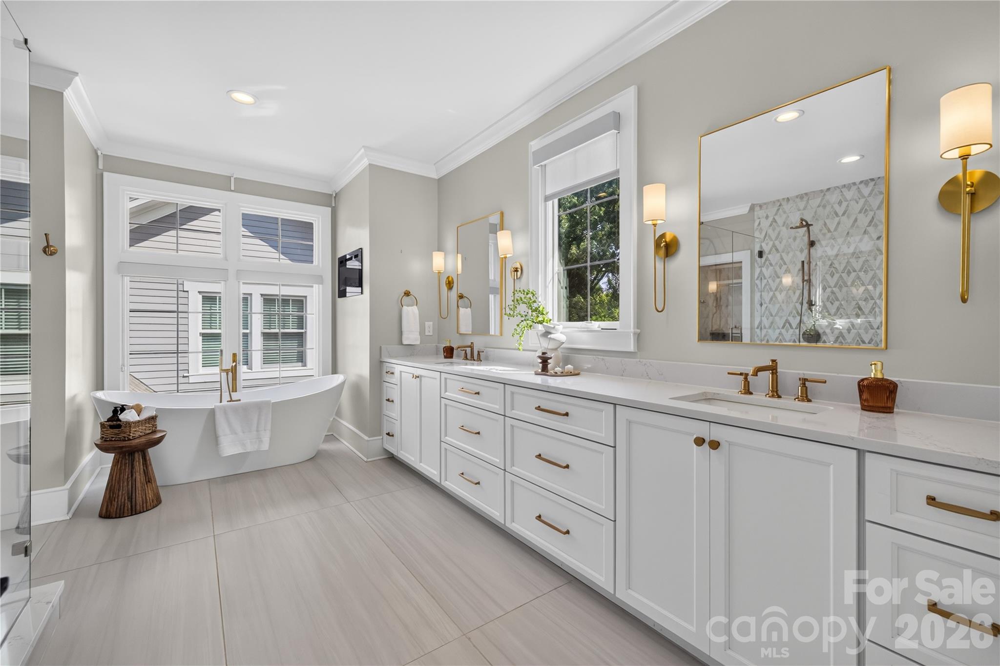 632 Ideal Way — Charlotte