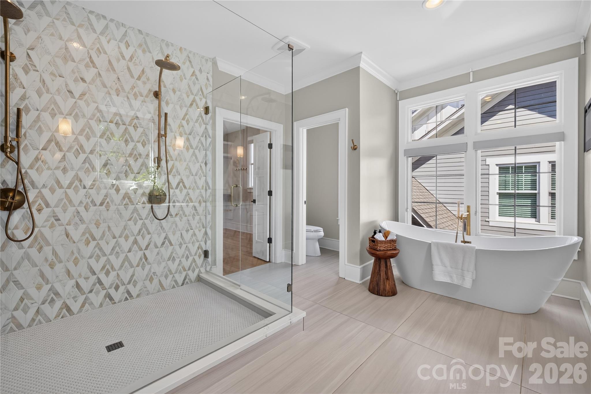 632 Ideal Way — Charlotte