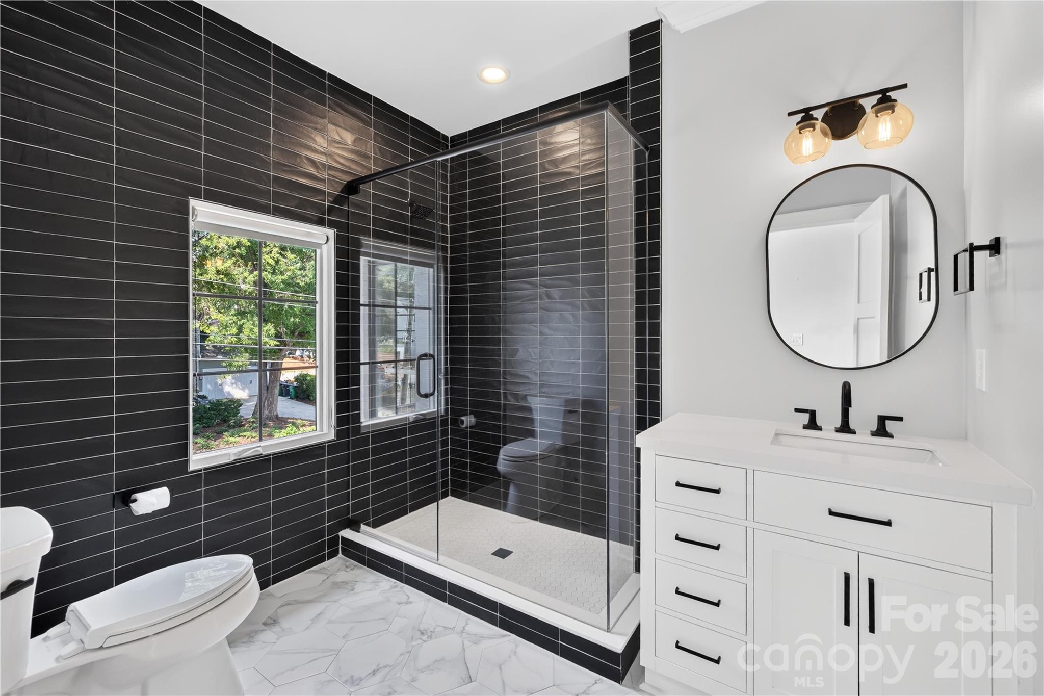 632 Ideal Way — Charlotte