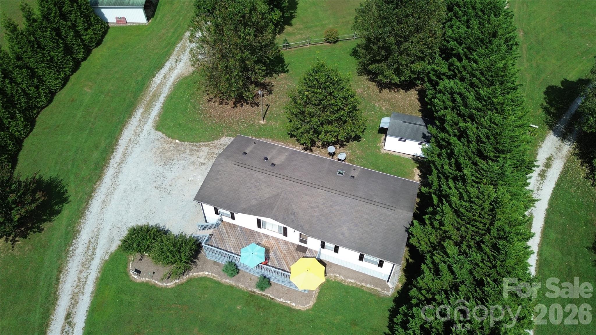 51 Little Hungry Road — Hendersonville