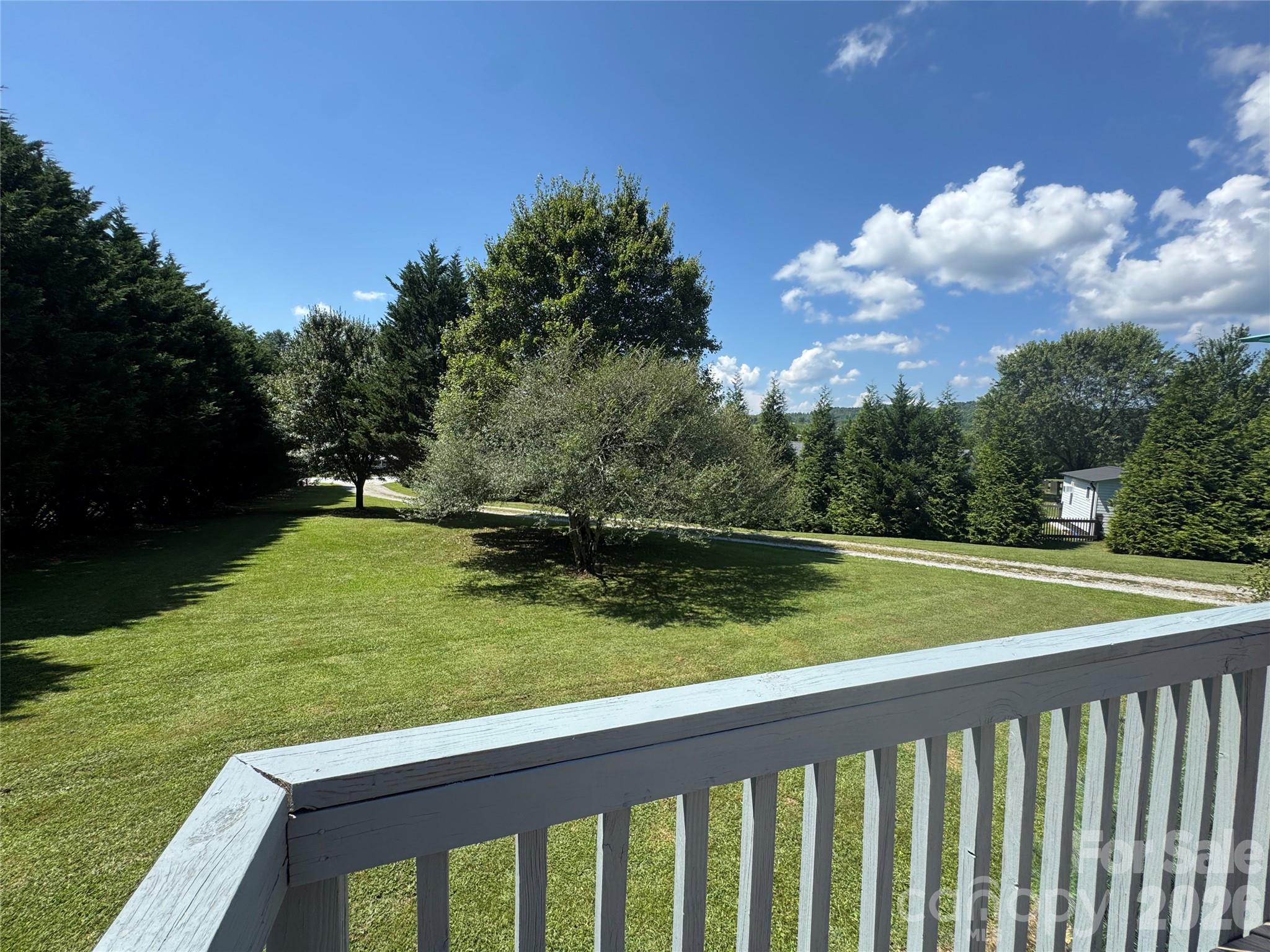 51 Little Hungry Road — Hendersonville