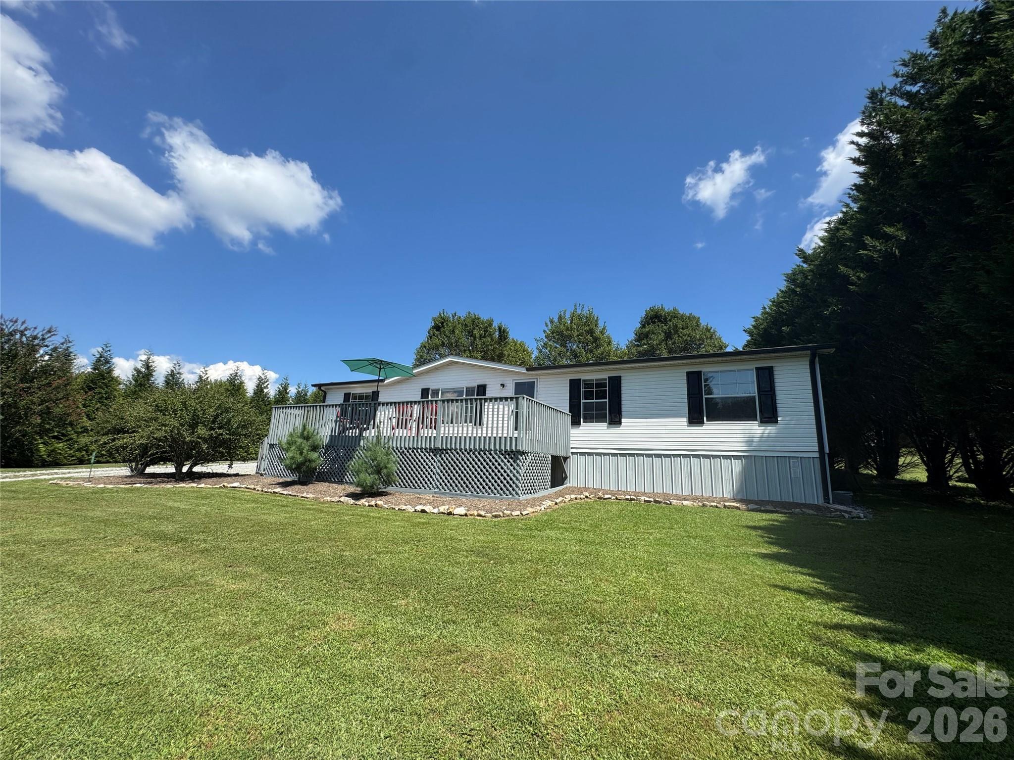 51 Little Hungry Road — Hendersonville
