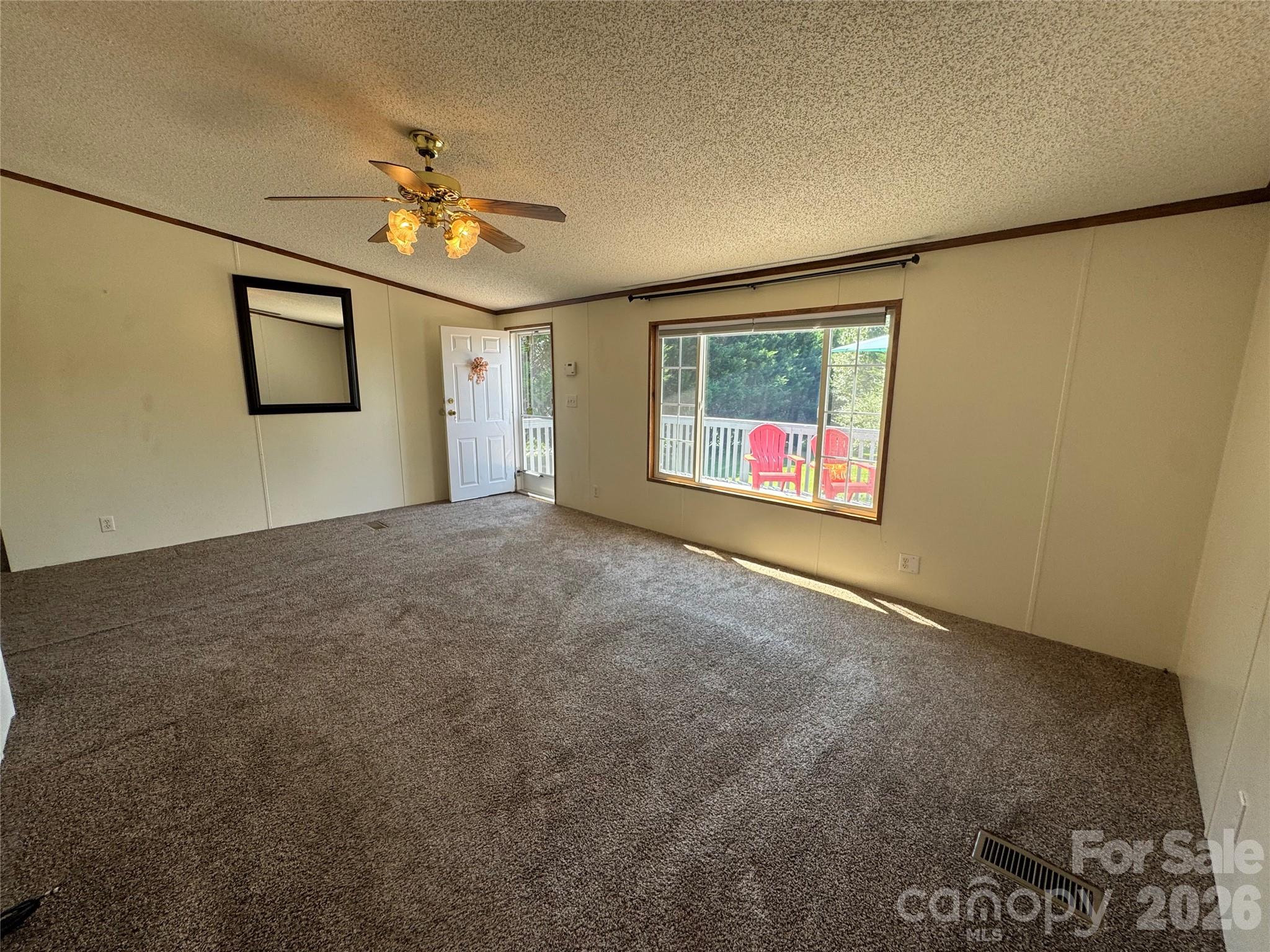 51 Little Hungry Road — Hendersonville