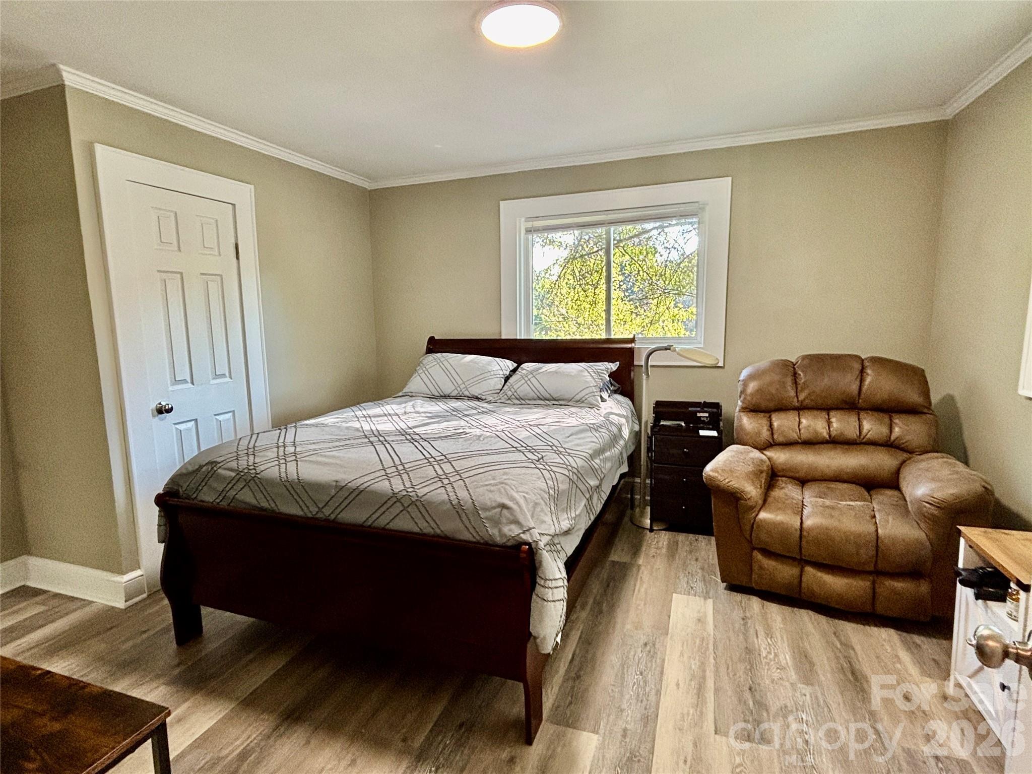 6622 Mountain Grove Road — Hickory