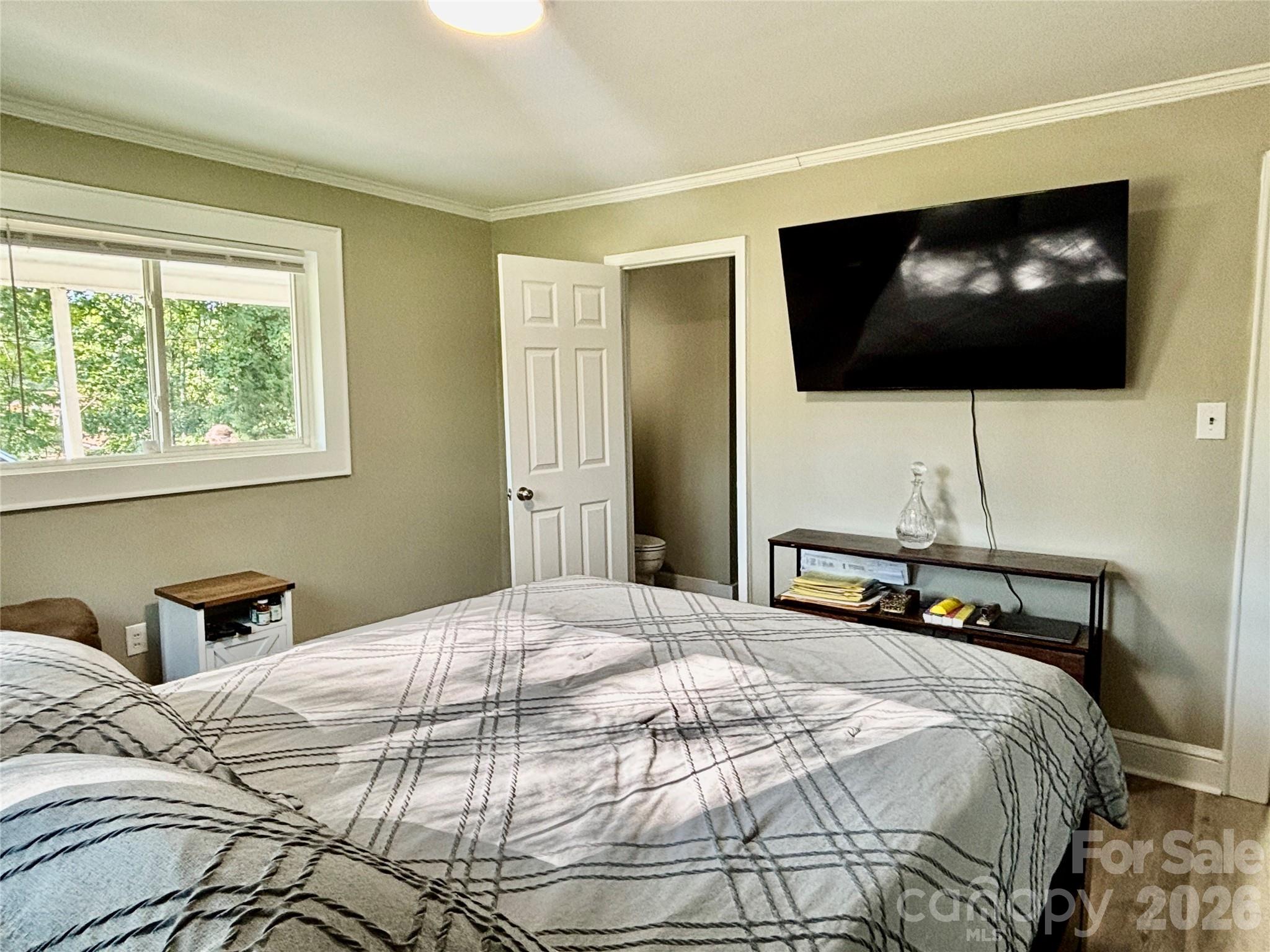 6622 Mountain Grove Road — Hickory