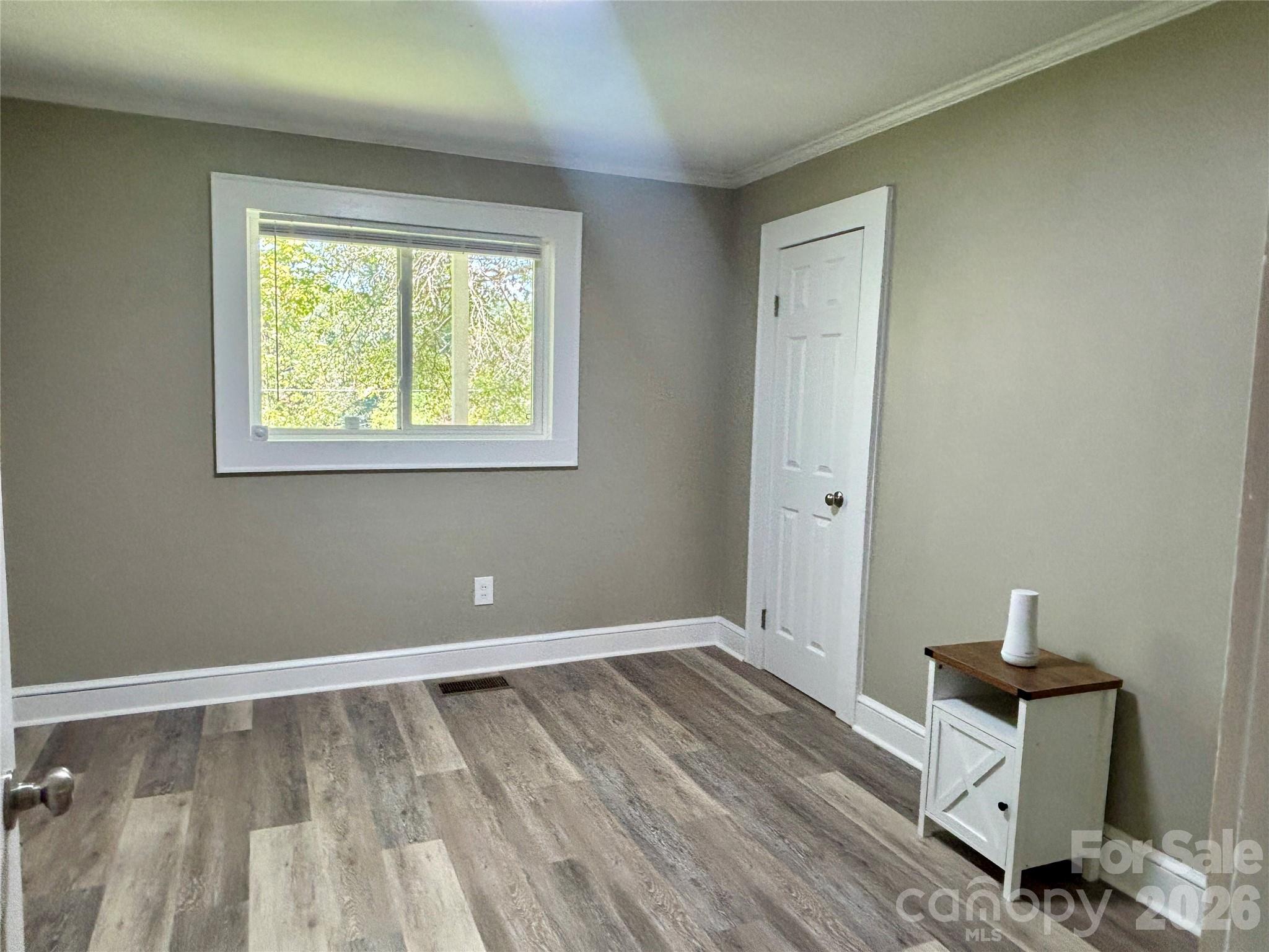 6622 Mountain Grove Road — Hickory