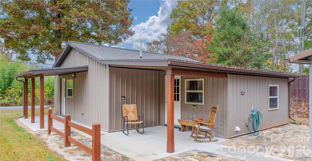 1846 Deer Park Road — Nebo