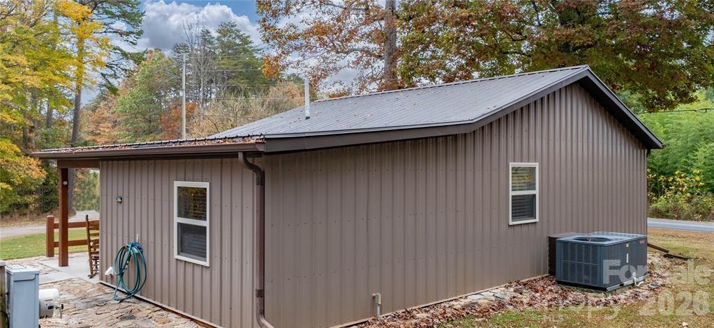 1846 Deer Park Road — Nebo