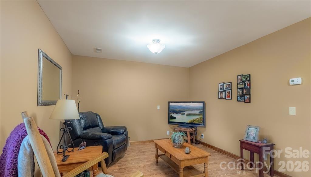 1846 Deer Park Road — Nebo