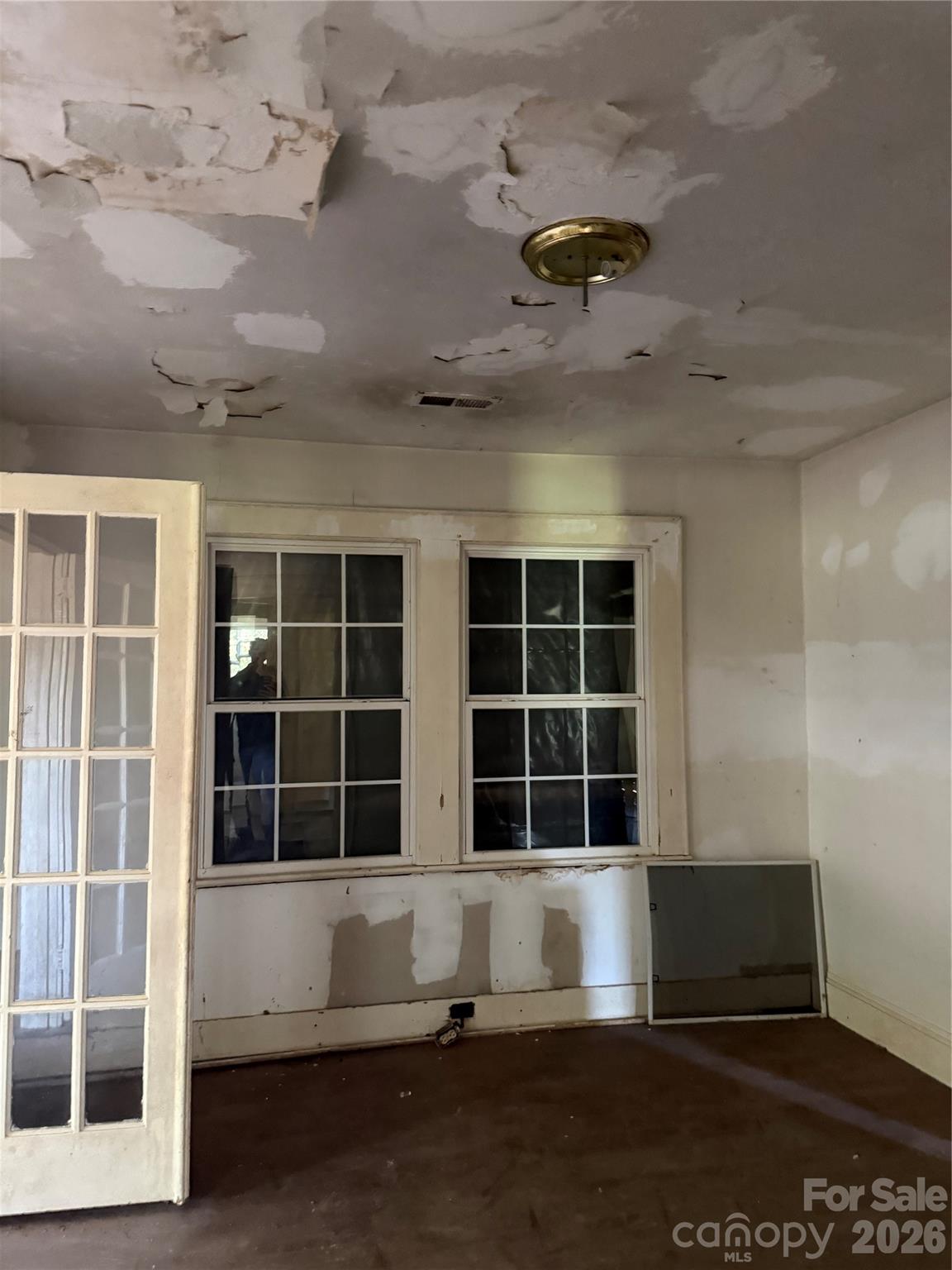 310 Sells Road — Salisbury