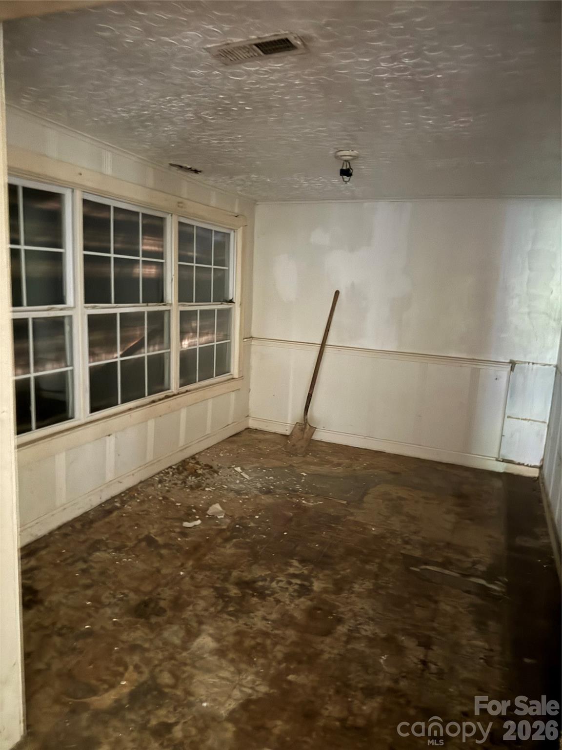 310 Sells Road — Salisbury