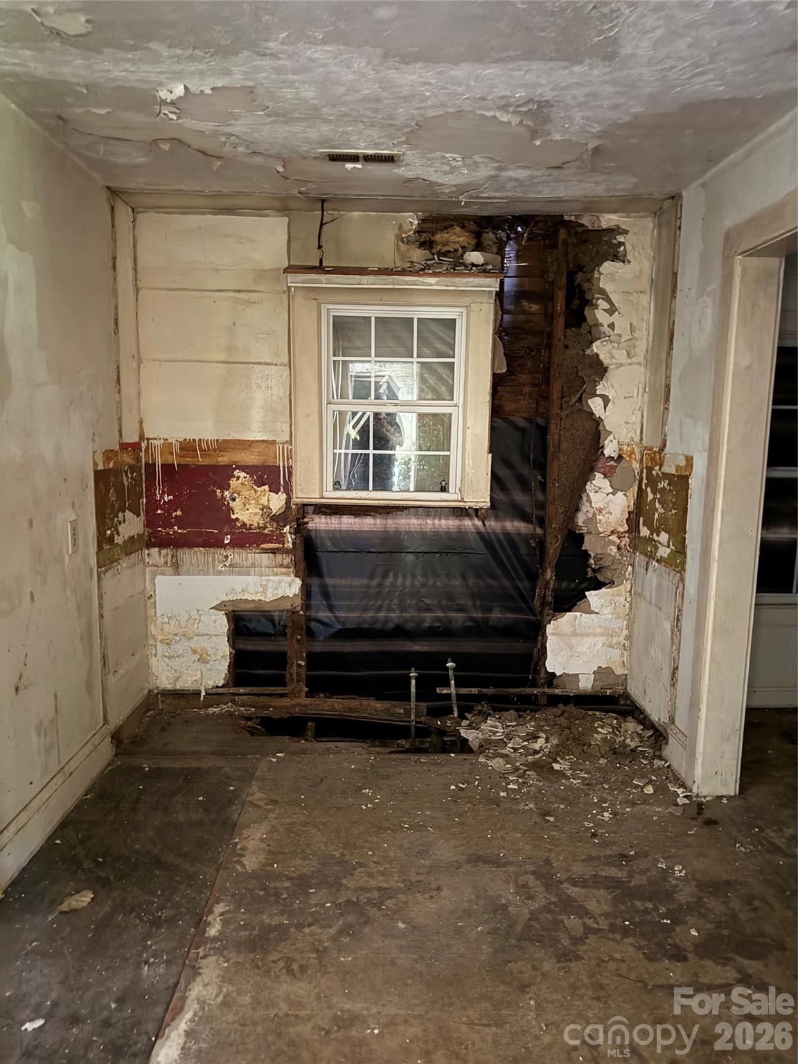 310 Sells Road — Salisbury